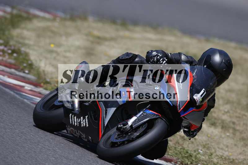 /Archiv-2023/28 05.06.2023 Moto Club Anneau du Rhin/rouge-expert/1